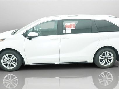 New 2026 Toyota Sienna Limited