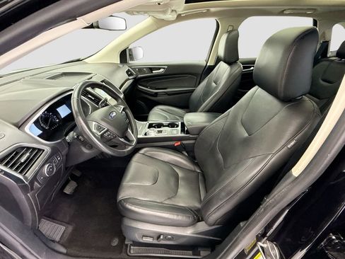 Used 2020 Ford Edge Titanium w/ Equipment Group 301A image 18