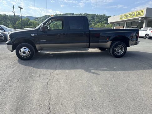 Used 2006 Ford F350 King Ranch AWD/4WD image 3