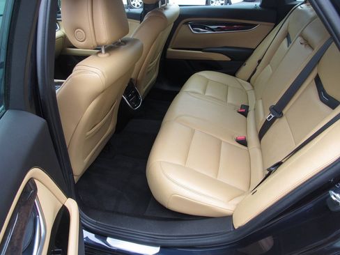 Used 2013 Cadillac XTS Luxury w/ Driver Awareness Package FWD image 20