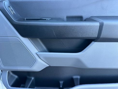 Used 2024 Ford F550 2WD Regular Cab Super Duty w/ XL Chrome Package image 17