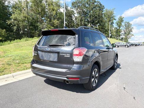 Used 2017 Subaru Forester 2.5i Limited w/ Popular Package #1 AWD/4WD image 9