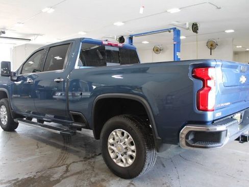Used 2024 Chevrolet Silverado 2500 LTZ w/ LTZ Premium Package AWD/4WD image 7