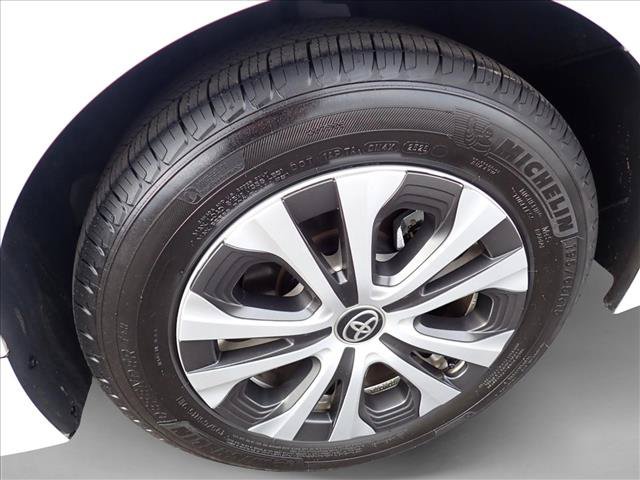 Used 2022 Toyota Corolla LE FWD image 7
