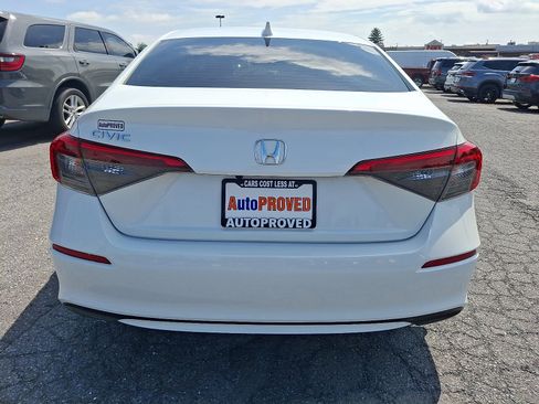 Used 2022 Honda Civic EX image 5