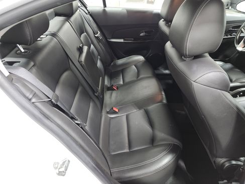 Used 2013 Chevrolet Cruze LT image 16