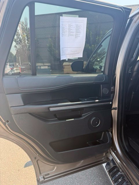 Used 2018 Ford Expedition XLT w/ Equipment Group 202A AWD/4WD image 34