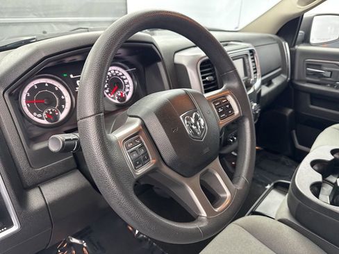 Used 2023 RAM 1500 Classic SLT w/ Protection Group AWD/4WD image 9