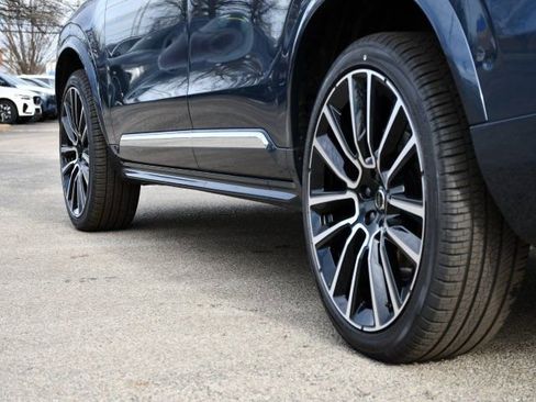 New 2026 Volvo XC90 B6 Plus w/ Protection Package Premier image 9