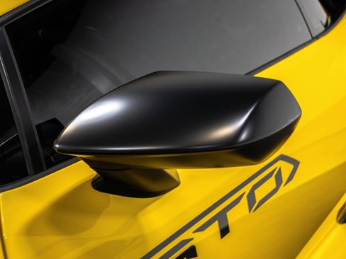 Used 2022 Lamborghini Huracan STO RWD image 20