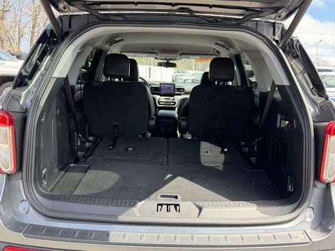Used 2023 Ford Explorer XLT w/ Equipment Group 202A AWD/4WD image 14