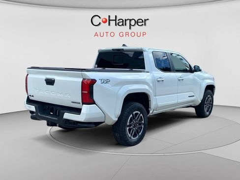 Used 2025 Toyota Tacoma TRD Sport w/ TRD Sport Upgrade Package AWD/4WD image 3
