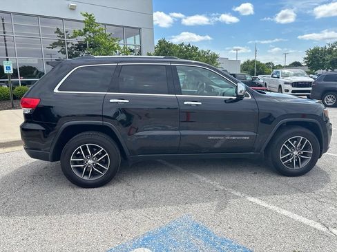 Used 2018 Jeep Grand Cherokee Limited w/ Luxury Group II AWD/4WD image 31