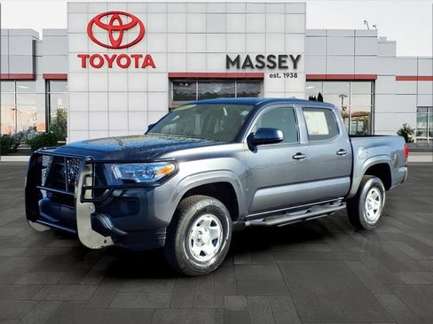 Used 2022 Toyota Tacoma SR image 7
