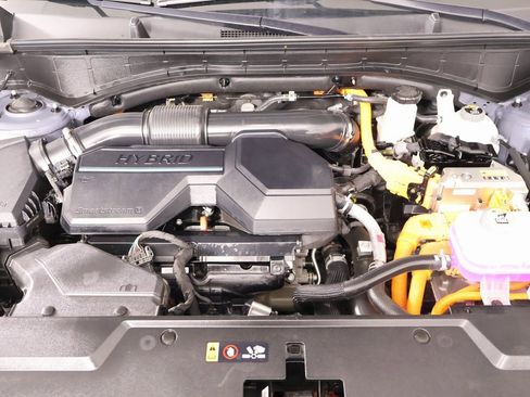 Used 2025 Hyundai Santa Fe SEL image 19