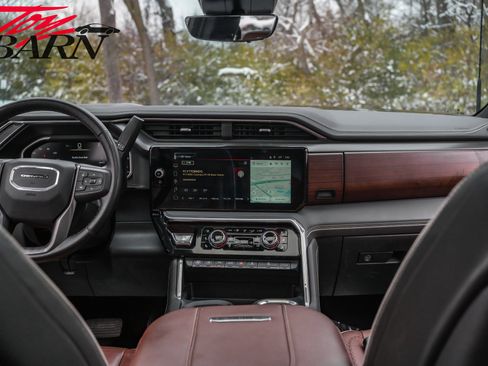 Used 2024 GMC Sierra 2500 Denali Ultimate image 50