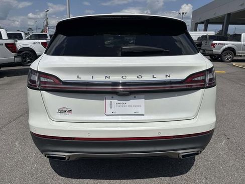 Used 2023 Lincoln Nautilus AWD w/ Premium Package image 6