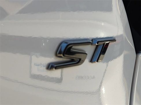 Used 2024 Buick Encore GX Sport Touring image 7