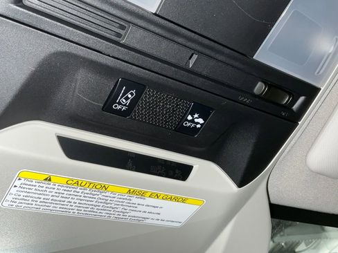 Used 2023 Subaru Crosstrek 2.0i image 41