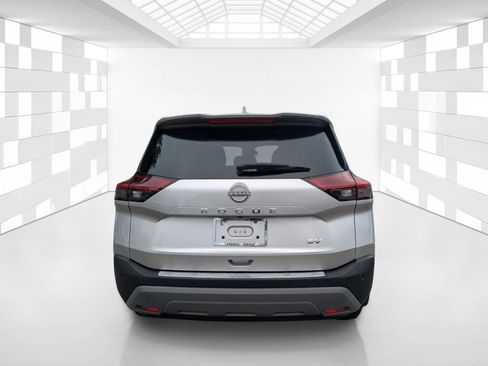 Used 2023 Nissan Rogue SV FWD image 6