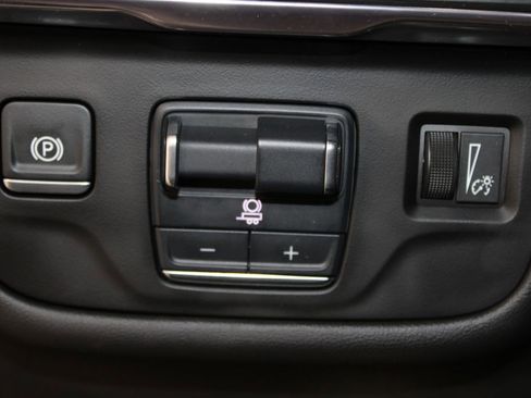 Used 2024 Cadillac Escalade ESV Sport RWD image 43