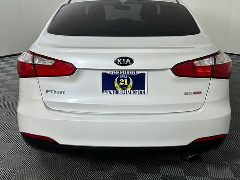 Used 2015 Kia Forte EX image 10