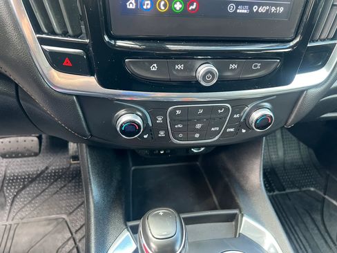 Used 2020 Chevrolet Traverse LT w/ LPO, Floor Liner Package AWD/4WD image 25