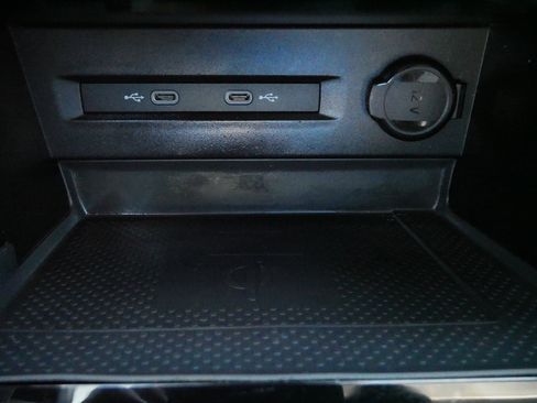 Certified 2023 Volkswagen Taos SEL AWD/4WD image 28