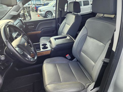 Used 2018 Chevrolet Silverado 2500 LTZ w/ Duramax Plus Package image 9