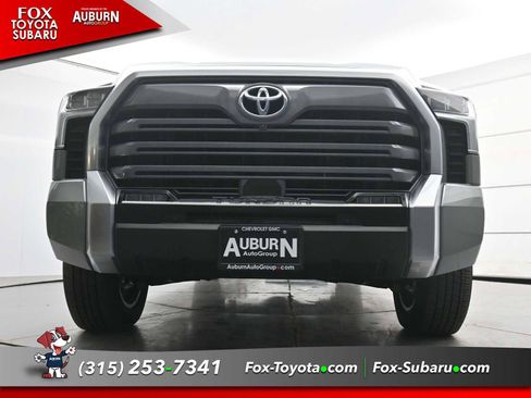 Used 2024 Toyota Tundra Limited AWD/4WD image 23