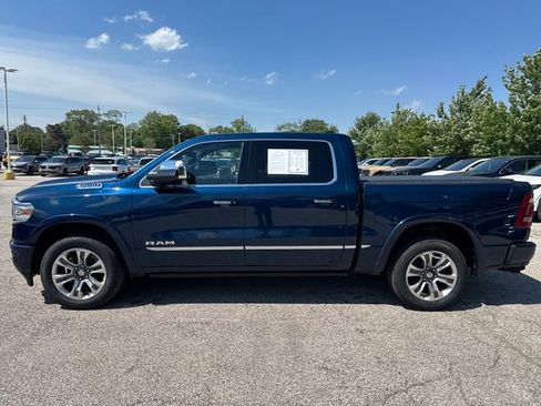 Used 2022 RAM 1500 Limited AWD/4WD image 2