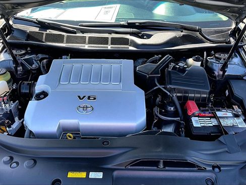 Used 2011 Toyota Avalon FWD image 9