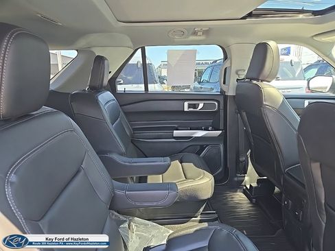 Certified 2023 Ford Explorer XLT w/ Equipment Group 202A AWD/4WD image 59
