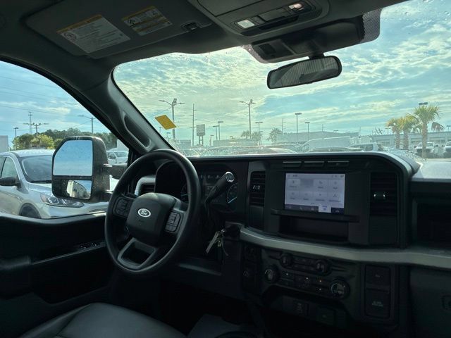 Used 2024 Ford F350 XL RWD image 23