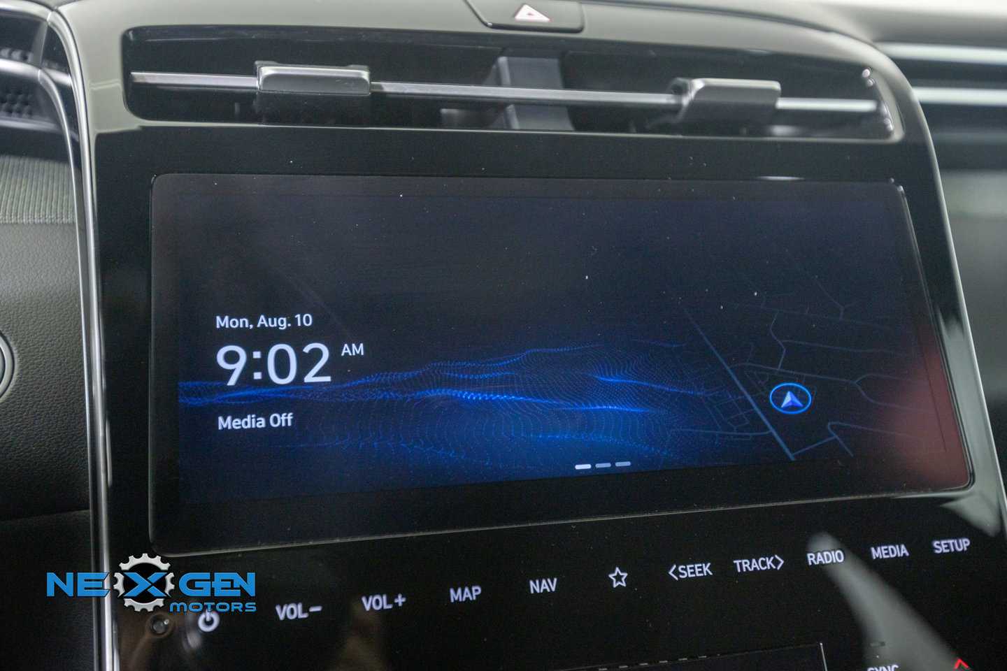 Used 2023 Hyundai Santa Cruz Limited AWD/4WD image 18