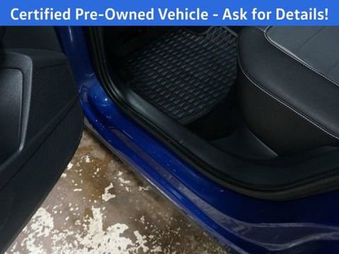 Certified 2024 Volkswagen Taos SE image 38