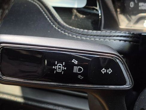 Used 2021 Lincoln Corsair FWD image 11