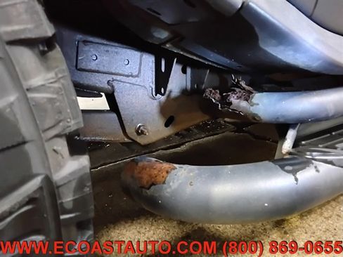 Used 2005 HUMMER H2 w/ Preferred Equipment Group image 20