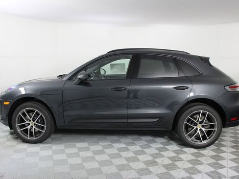 New 2026 Porsche Macan image 2