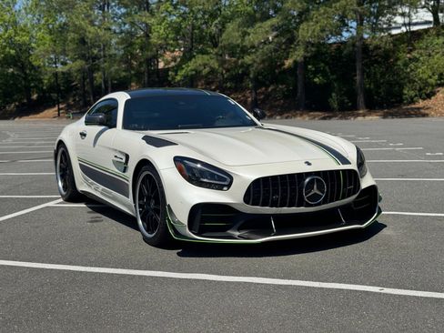 Used 2020 Mercedes-Benz AMG GT R image 15
