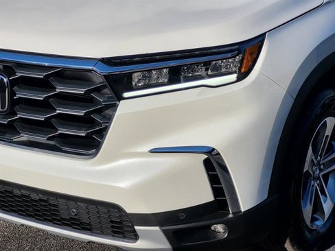 New 2025 Honda Pilot EX-L image 8