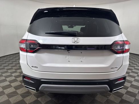 Used 2023 Honda Pilot Elite image 24