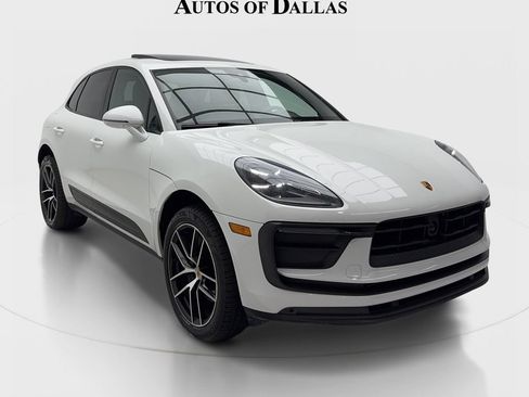 Used 2023 Porsche Macan Turbo AWD/4WD image 2