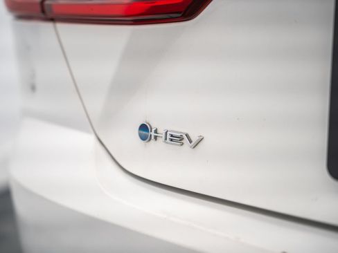 Certified 2025 Toyota Camry LE FWD image 9