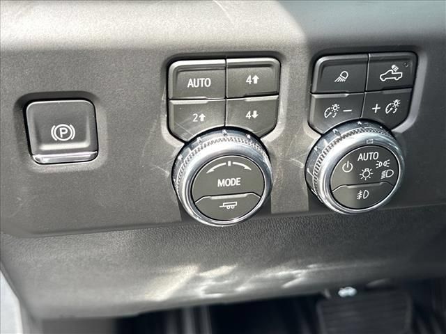 New 2026 GMC Sierra 2500 AT4 w/ AT4 Premium Plus Package AWD/4WD image 31