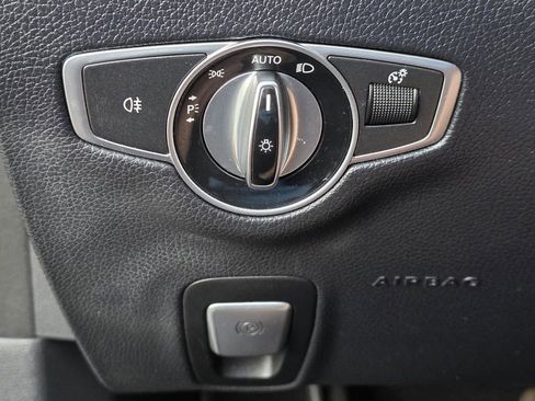 Used 2017 Mercedes-Benz E 300 image 20