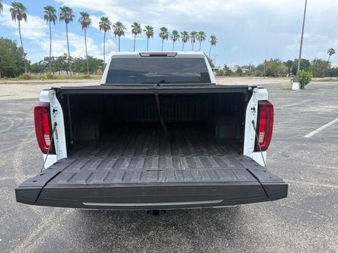 Certified 2023 GMC Sierra 1500 AT4 AWD/4WD image 22