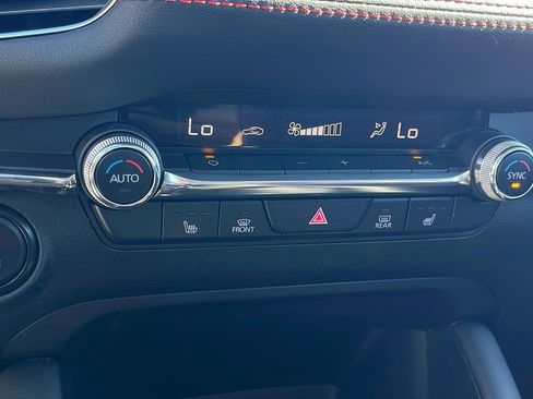 Used 2023 MAZDA MAZDA3 s image 20