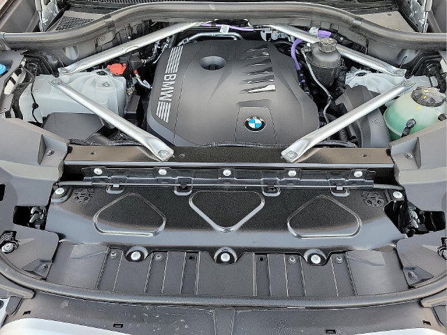 Used 2026 BMW X5 xDrive40i AWD/4WD image 12