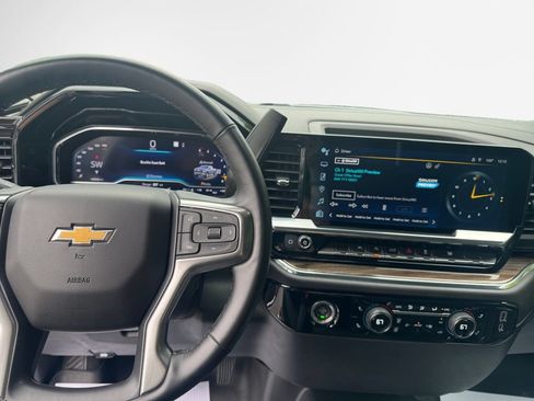 Used 2023 Chevrolet Silverado 1500 LT AWD/4WD image 22
